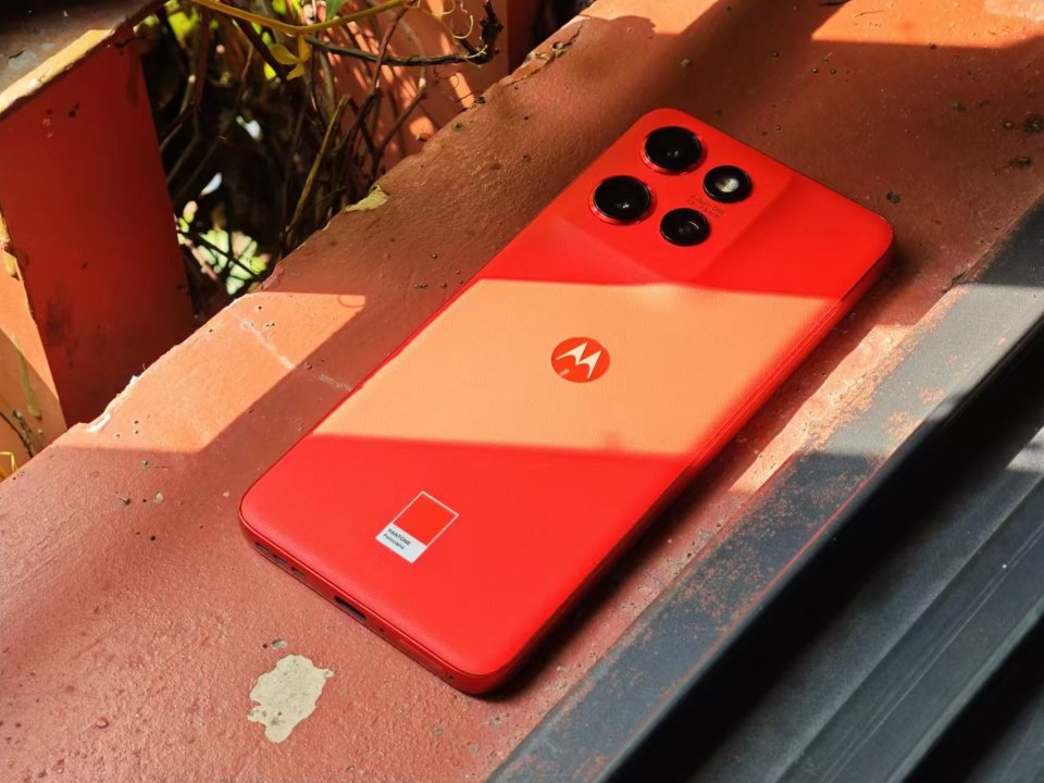 腾讯分分彩：诺基亚酸了？摩托罗拉创下十年新高，老牌手机也有春天？