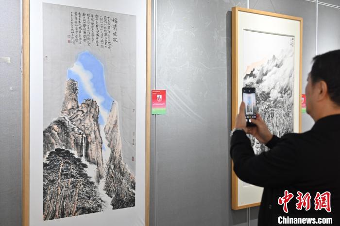 欧陆娱乐登录：“岭南名家 花地雅集”美术作品邀请展在广州开幕